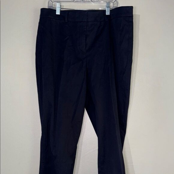 Talbots Navy Blue Cropped Pants with Tailored Silhouette - Picture 5 of 8
